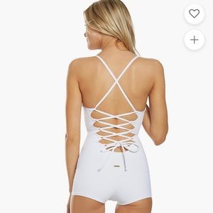 Mika Yoga Wear Wayara Short White Bodysuit Small